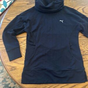 Puna turtleneck sweatshirt